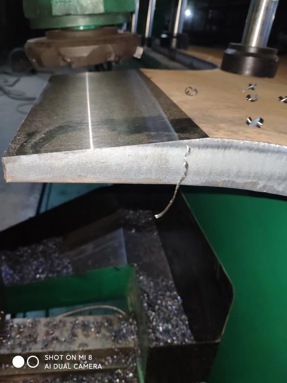  有壓梁大坡囗銑邊機(jī)